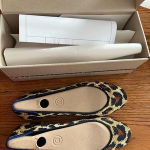 Like new Rothy’s Midnight Spot Square Toe